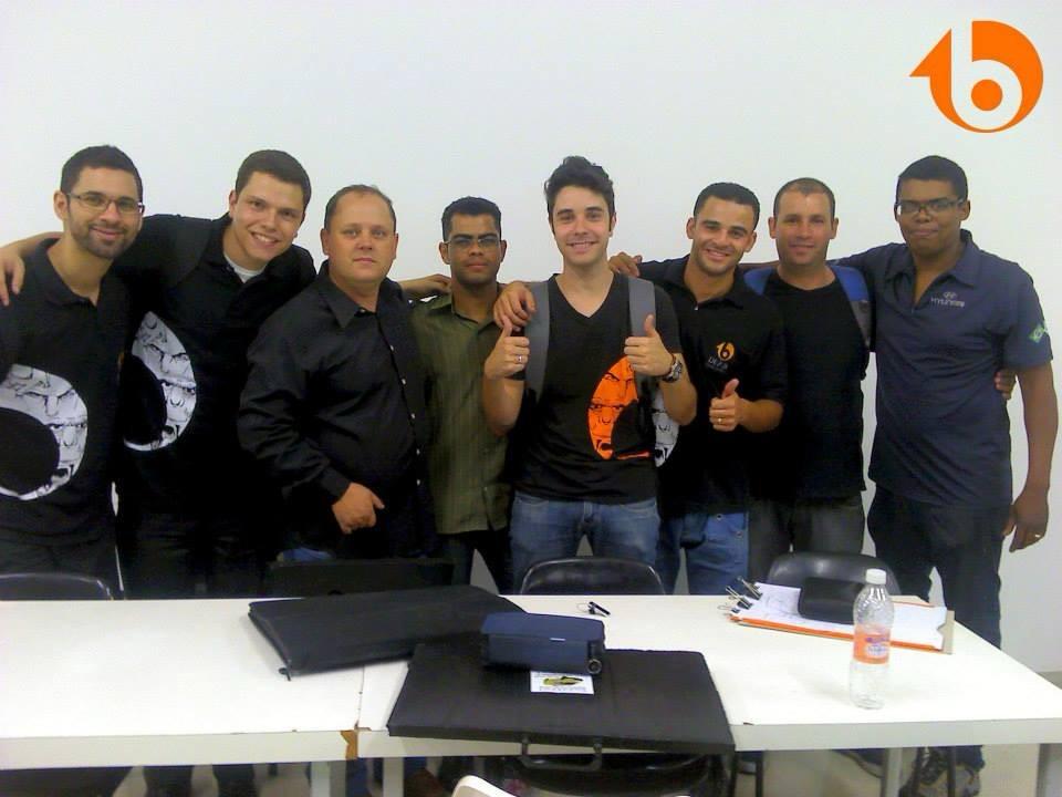 Dez-B nos primeiros anos
